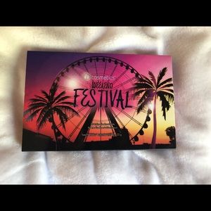 bh cosmetics Weekend Festival Palette